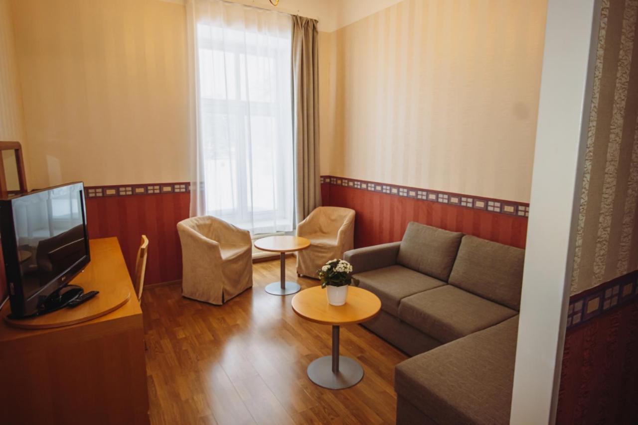 Hotel Promenaadi Haapsalu Exterior foto