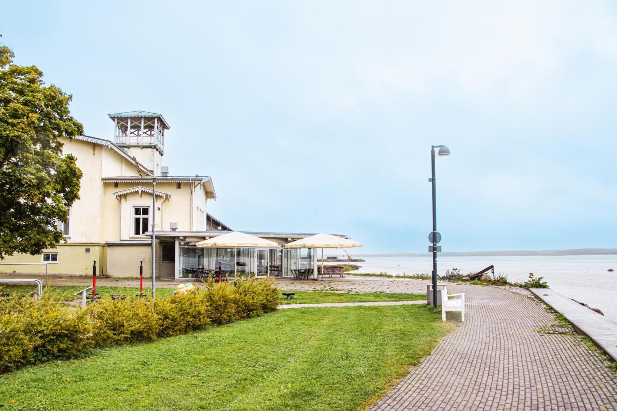 Hotel Promenaadi Haapsalu Exterior foto